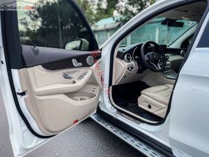 Xe Mercedes Benz GLC 200 4Matic 2021