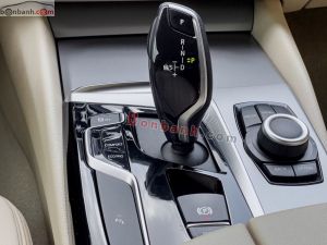 Xe BMW 520i 2019