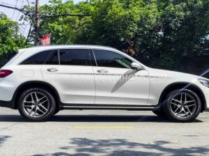 Xe Mercedes Benz GLC 300 4Matic 2017