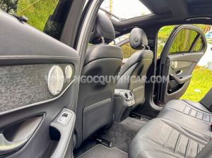 Xe Mercedes Benz C300 AMG 2021