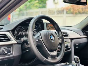 Xe BMW 320i 2016