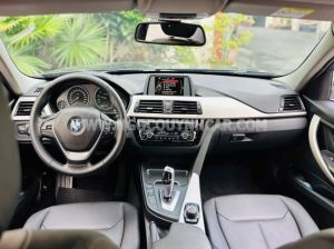 Xe BMW 320i 2016