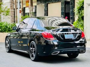 Xe Mercedes Benz C300 AMG 2021