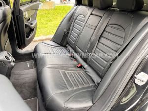 Xe Mercedes Benz C300 AMG 2021
