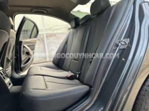 Xe BMW 320i 2016