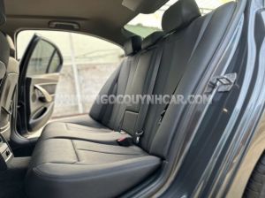 Xe BMW 320i 2016